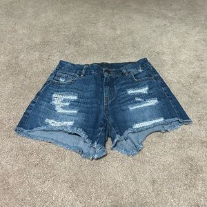 Stretchy Women’s Jean Short!